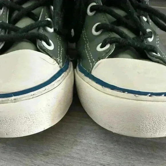 Disney X Zara Mickey Mouse and Friends Hi Top Sneakers size 31 - Picture 2 of 7